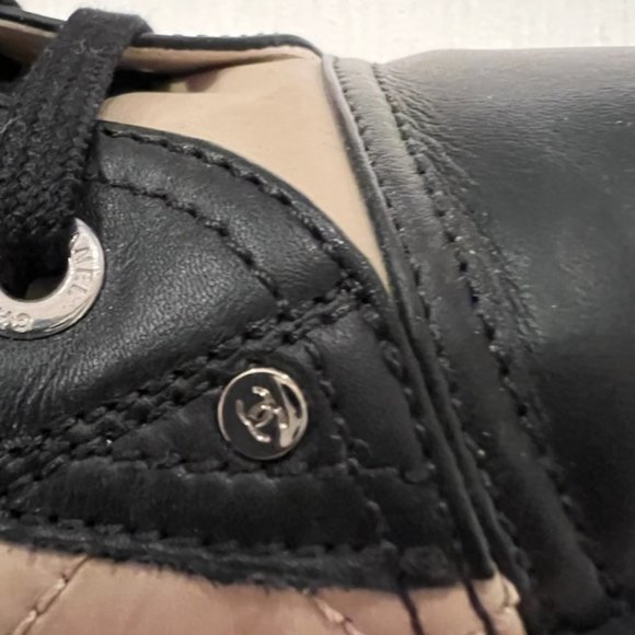 Authentic CHANEL Shoes - Picture 5 of 8